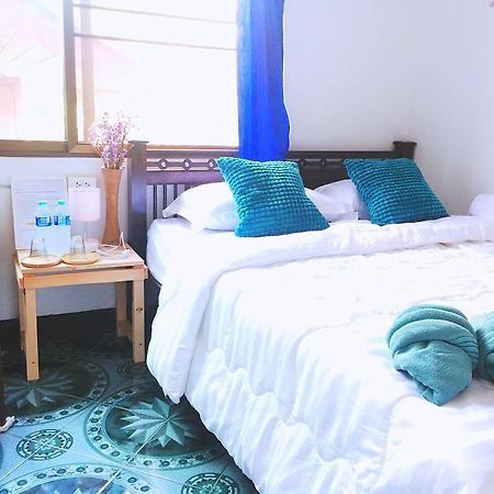 チエンマイ Sister House Chiangmai (Adults Only) Bed & Breakfast エクステリア 写真