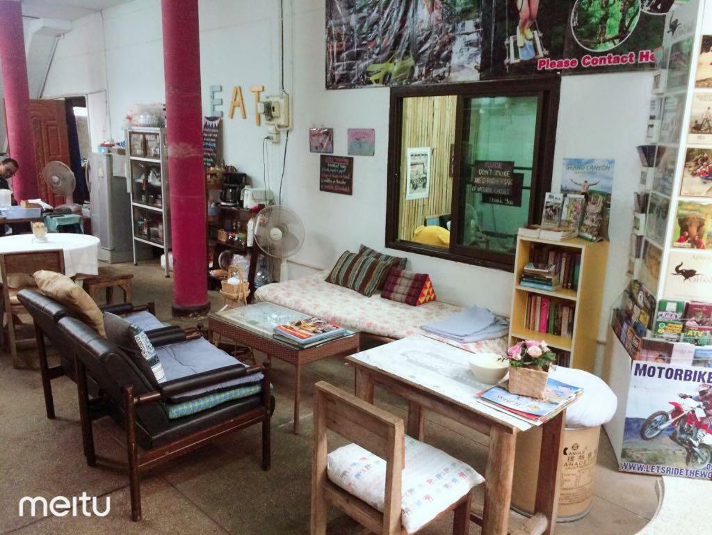 チエンマイ Sister House Chiangmai (Adults Only) Bed & Breakfast エクステリア 写真